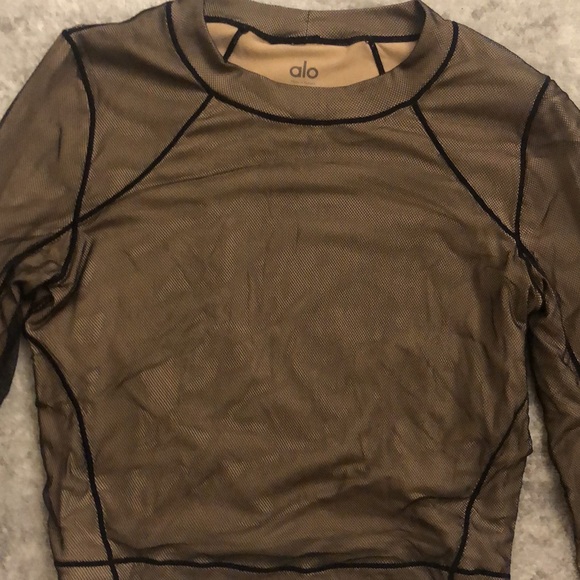 Alo yoga mesh crop top size M - Picture 2 of 4